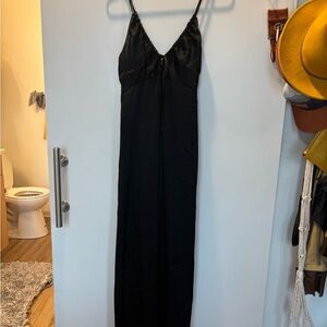 Elegant Black Maxi Dress
